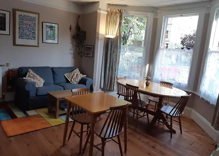 Acorn Guest House
